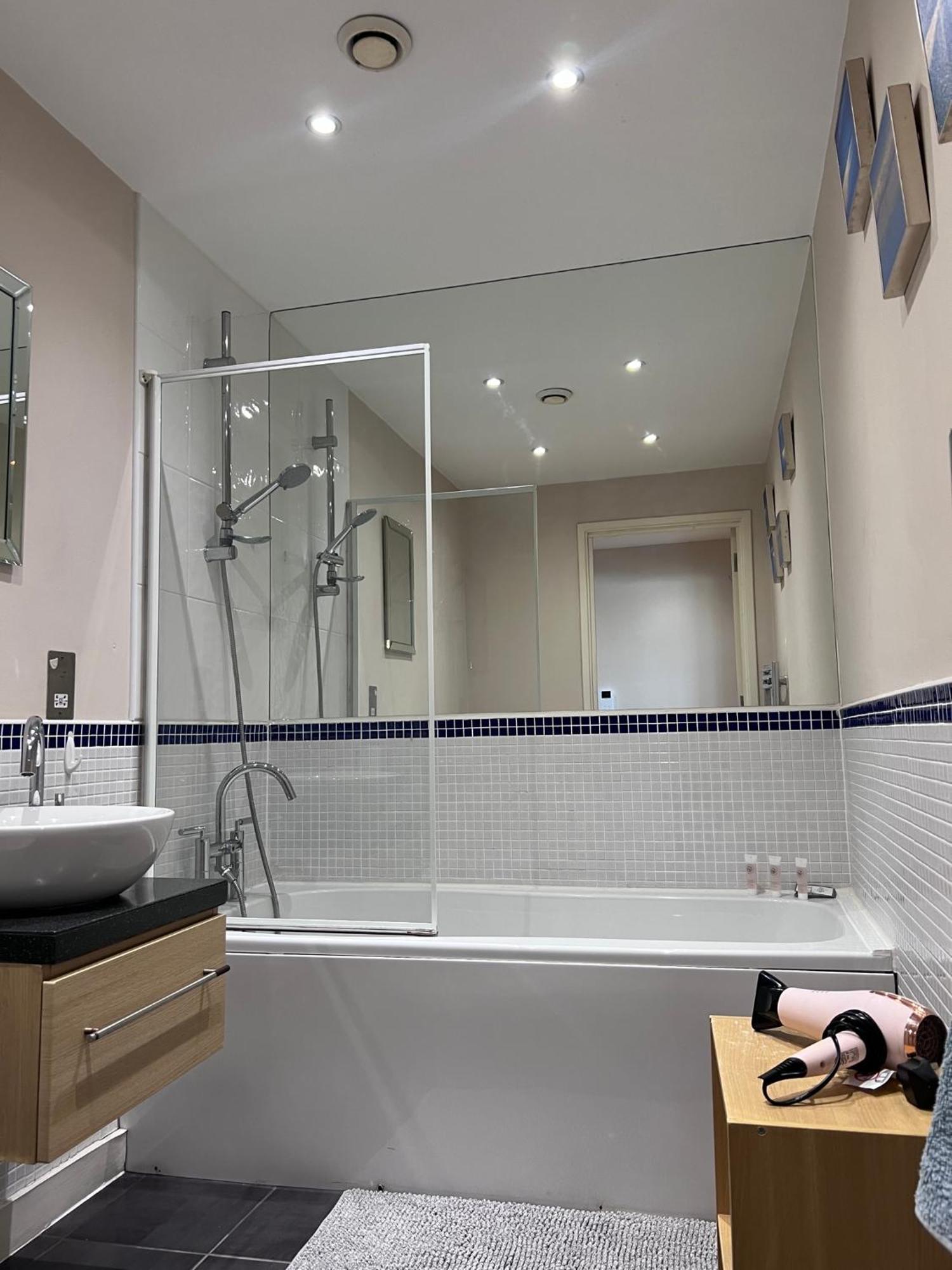 Great City Centre Getaway Apartment 2 Bed Near The Beach And Shopping Area Swansea Eksteriør billede