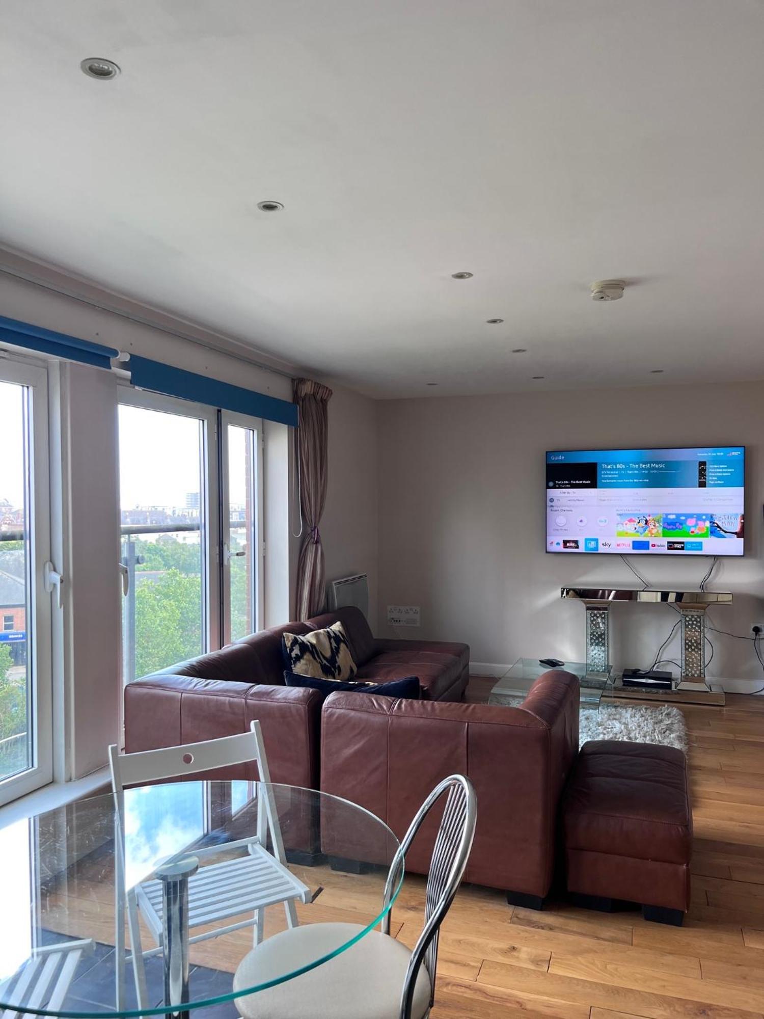 Great City Centre Getaway Apartment 2 Bed Near The Beach And Shopping Area Swansea Eksteriør billede