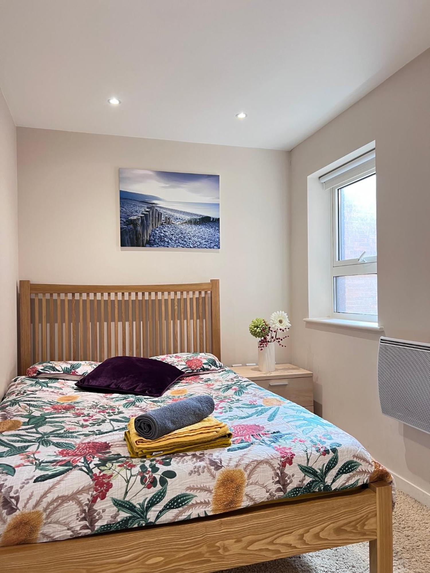 Great City Centre Getaway Apartment 2 Bed Near The Beach And Shopping Area Swansea Eksteriør billede